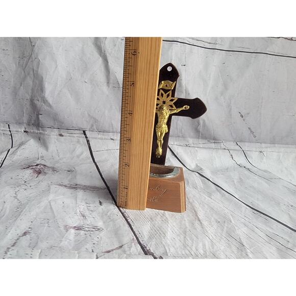 Vintage 5 1/2” Catholic Holy Water Font Jesus Cross Wood Bottom Granby Canada - Picture 6 of 6